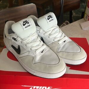 Nike SB Alleyoop Sneakers